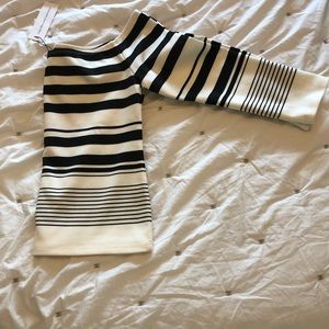 Cupcakes & Cashmere Off the shoulder top NWT